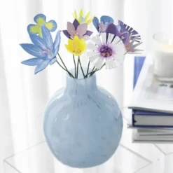 Lag blomster av eggekartonger