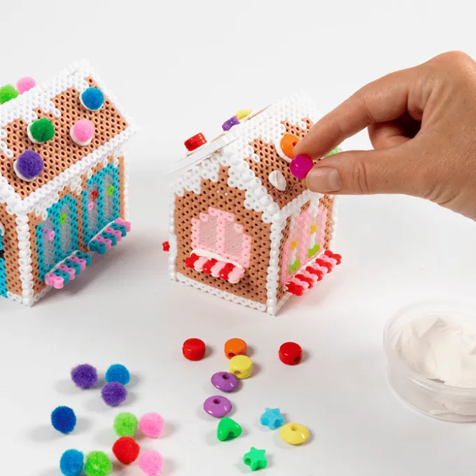 Lag pepperkakehus av rørperler