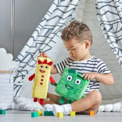Tallkuber plysj - Tre og Fire